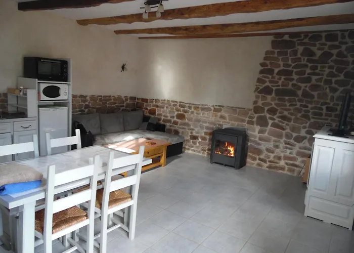 Le Bourg Neuf De Haut